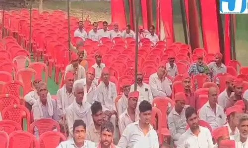 अखिलेश यादव के गढ़ में घमासन! सम्मेलन में खाली पड़ी थी पूरी कुर्सियां; गुस्साए दिग्गज नेता ने भंग की पूरी जिला कार्यकारिणी अखिलेश यादव के गढ़ में घमासन! सम्मेलन में खाली पड़ी थी पूरी कुर्सियां; गुस्साए दिग्गज नेता ने भंग की पूरी जिला कार्यकारिणी