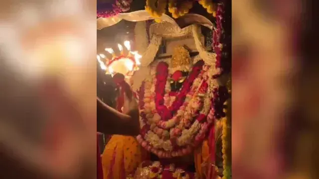 नवरात्र के नौवें दिन विंध्यधाम में उमड़े श्रद्धालु, मां सिद्धिदात्री स्वरूप के किए दर्शन नवरात्र के नौवें दिन विंध्यधाम में उमड़े श्रद्धालु, मां सिद्धिदात्री स्वरूप के किए दर्शन