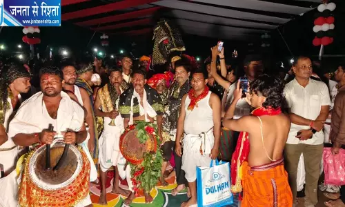 ओडिशा में मां माणिकेश्वरी की भव्य छतर यात्रा, हजारों श्रद्धालुओं का उमड़ा जनसैलाब