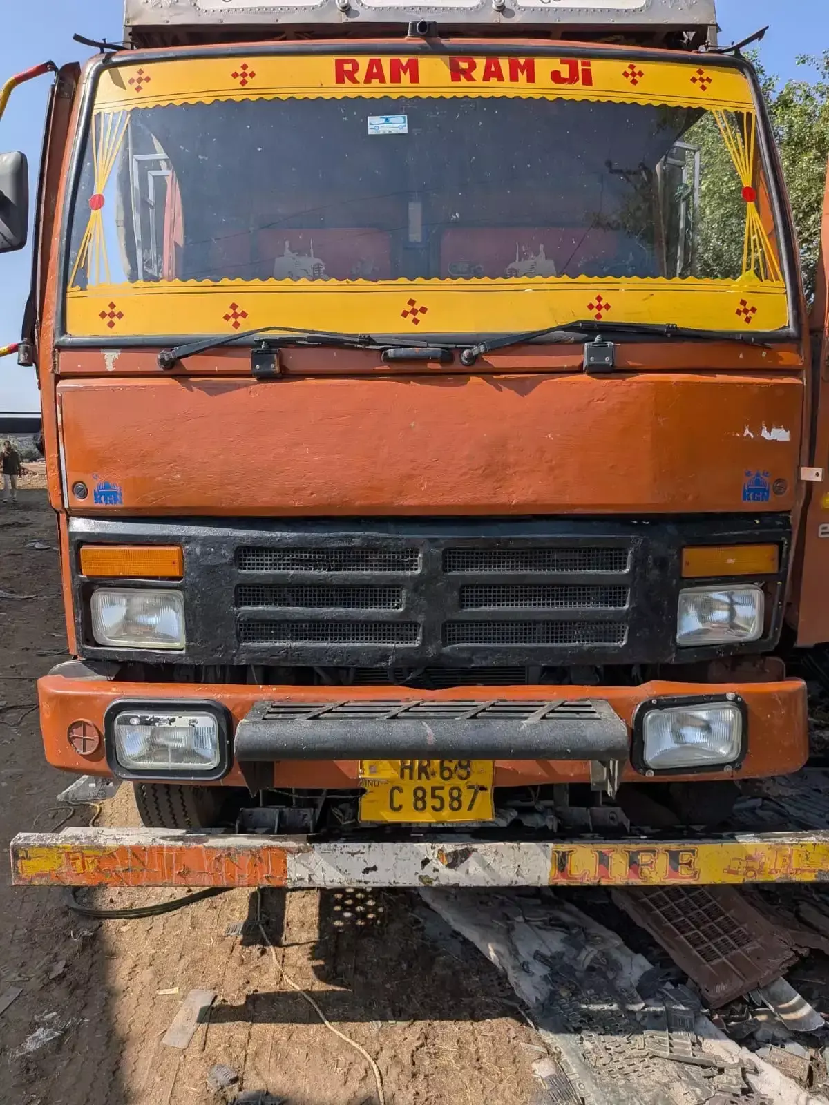 गोवंश तस्करी पर कार्रवाई, लखनपुर में 15 पशु मुक्त कराए