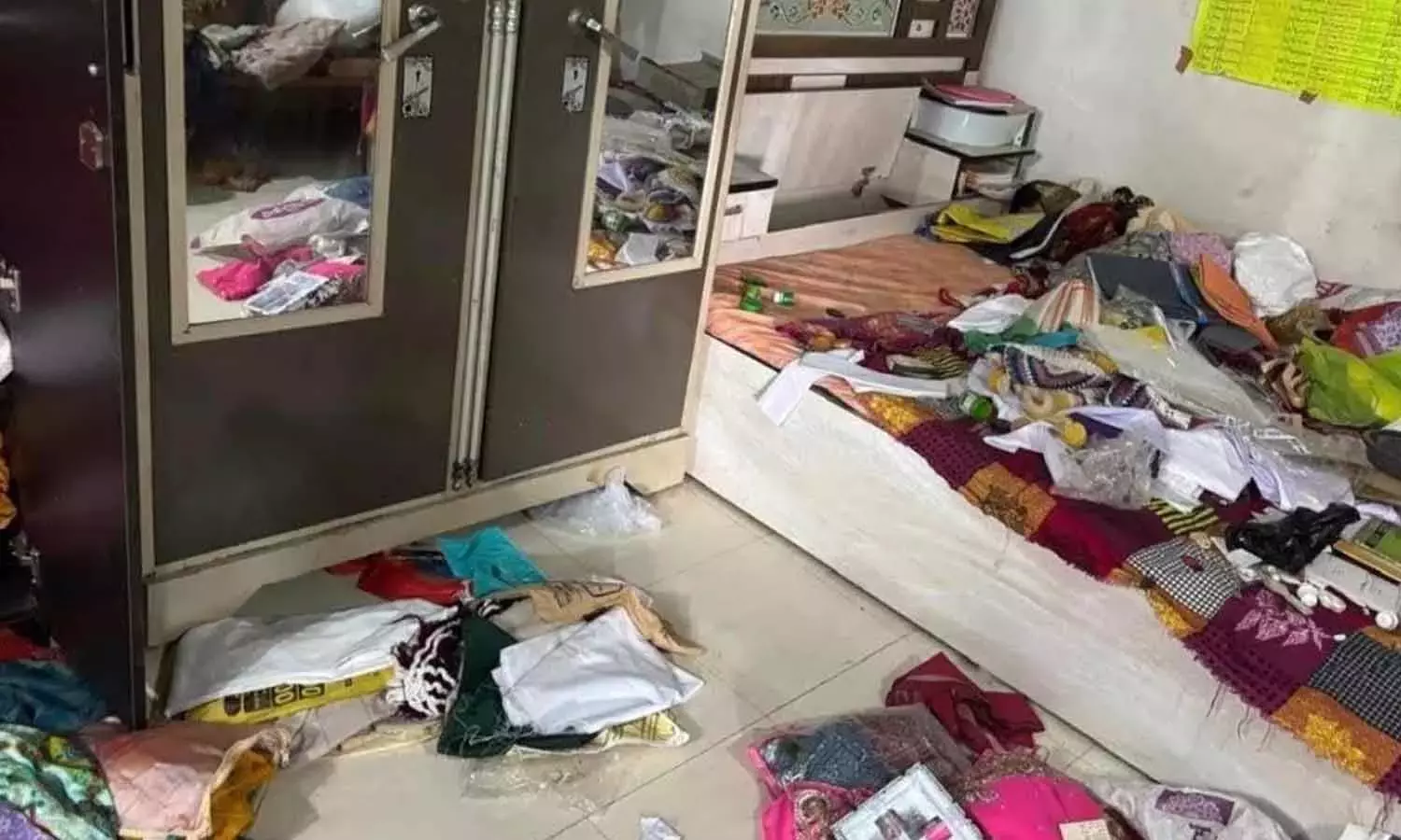 निज़ामाबाद में लगातार हो रही चोरियों से हड़कंप, निवासियों ने कार्रवाई की मांग की