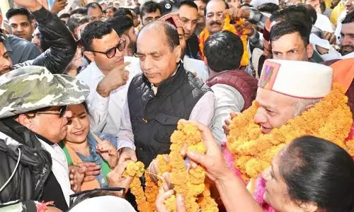 मुख्यमंत्री पर जयराम ठाकुर का निशाना, दिल्ली दौरों पर उठाए सवाल