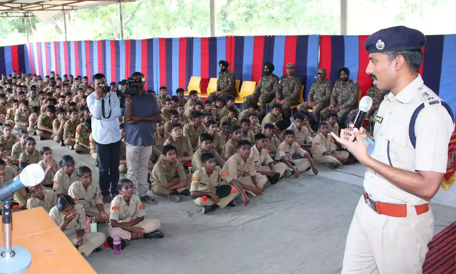 सीपी ने युवाओं से नशीले पदार्थों और साइबर अपराधों से दूर रहने की अपील की