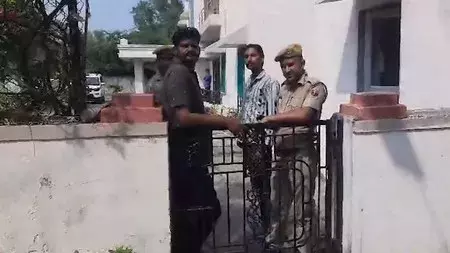 टाइगर श्रॉफ फायरिंग केस: कोटा से 3 हिरासत में टाइगर श्रॉफ फायरिंग केस: कोटा से 3 हिरासत में