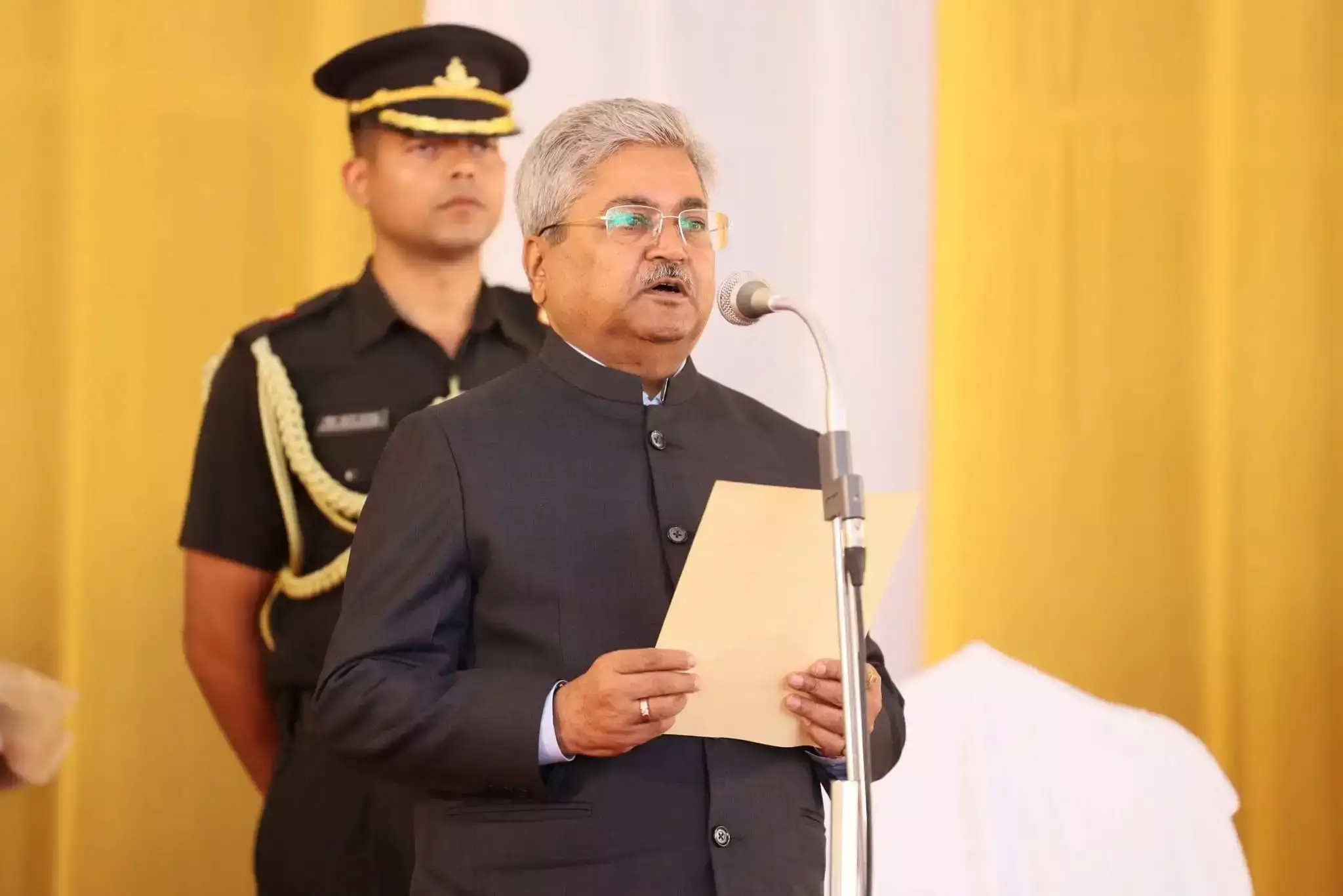 सिक्किम में दुष्यंत कुमार गौतम ने राज्यपाल के रूप में कार्यभार संभाला सिक्किम में दुष्यंत कुमार गौतम ने राज्यपाल के रूप में कार्यभार संभाला