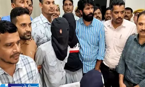 टाइगर श्रॉफ पर फायरिंग मामले में गैंगस्टर कनेक्शन पूछताछ में सामने आया बड़ा राज टाइगर श्रॉफ पर फायरिंग मामले में गैंगस्टर कनेक्शन पूछताछ में सामने आया बड़ा राज