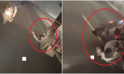 पिकअप ने बाइक को मारी टक्कर, दो युवकों की मौत
