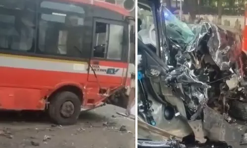 मुंबई में स्कॉर्पियो और BEST बस की भीषण टक्कर, SUV का अगला हिस्सा चकनाचूर मुंबई में स्कॉर्पियो और BEST बस की भीषण टक्कर, SUV का अगला हिस्सा चकनाचूर