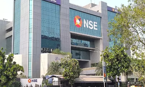 निवेशकों को तगड़ा झटका सेंसेक्स और निफ्टी में बड़ी गिरावट