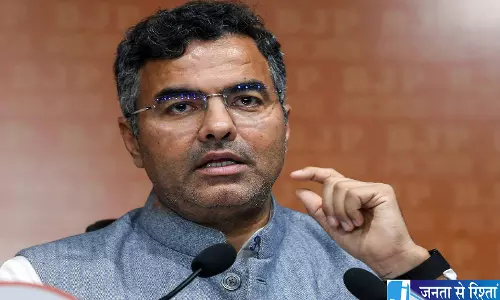 यमुना की सफाई के लिए उमड़ा जनसैलाब 70 जगहों पर चला महाअभियान