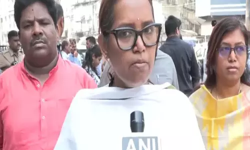 टाइगर श्रॉफ फायरिंग केस पर भड़कीं कांग्रेस सांसद वर्षा गायकवाड़ टाइगर श्रॉफ फायरिंग केस पर भड़कीं कांग्रेस सांसद वर्षा गायकवाड़