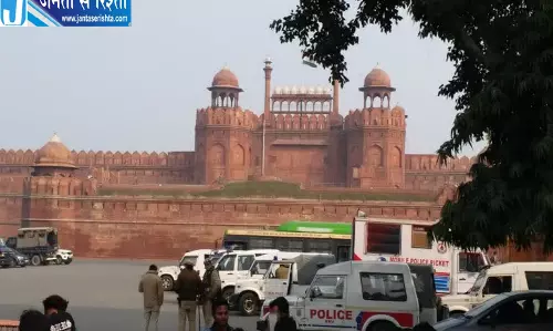 दशहरे पर लाल किले की सुरक्षा सख्त, 2000 जवान तैनात