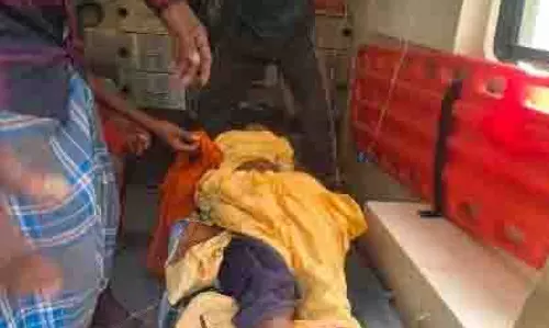 खेत में काम के दौरान दर्दनाक हादसा, करंट लगने से महिला का एक हाथ अलग खेत में काम के दौरान दर्दनाक हादसा, करंट लगने से महिला का एक हाथ अलग