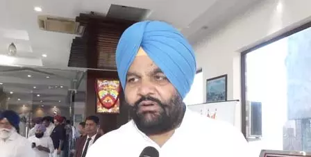 गृह मंत्री अमित शाह के पंजाब दौरे पर कांग्रेस का हमला, औजला बोले-जख्म देखने नहीं, मरहम लगाकर आइए गृह मंत्री अमित शाह के पंजाब दौरे पर कांग्रेस का हमला, औजला बोले-जख्म देखने नहीं, मरहम लगाकर आइए