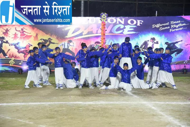 नृत्य की धुन और तकनीक के रंग, सेंट एडवर्ड में शानदार आयोजन नृत्य की धुन और तकनीक के रंग, सेंट एडवर्ड में शानदार आयोजन