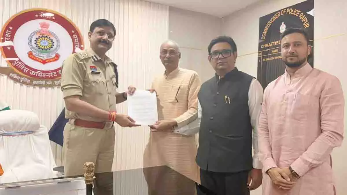 छत्तीसगढ़ के 3 निजी मेडिकल कॉलेजों पर अतिरिक्त फीस वसूली का आरोप, FIR की मांग छत्तीसगढ़ के 3 निजी मेडिकल कॉलेजों पर अतिरिक्त फीस वसूली का आरोप, FIR की मांग