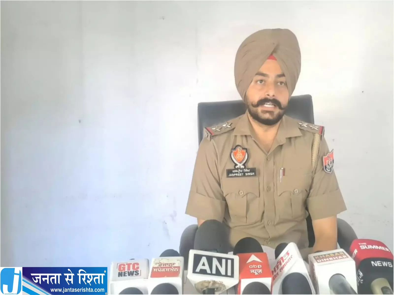 स्कूल में नाबालिग छात्रा से छेड़छाड़ चपरासी गिरफ्तार स्कूल में नाबालिग छात्रा से छेड़छाड़ चपरासी गिरफ्तार