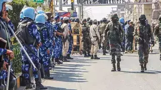 मणिपुर में तीन मौतों के बाद बढ़ा तनाव, सुरक्षा बढ़ाने के निर्देश मणिपुर में तीन मौतों के बाद बढ़ा तनाव, सुरक्षा बढ़ाने के निर्देश