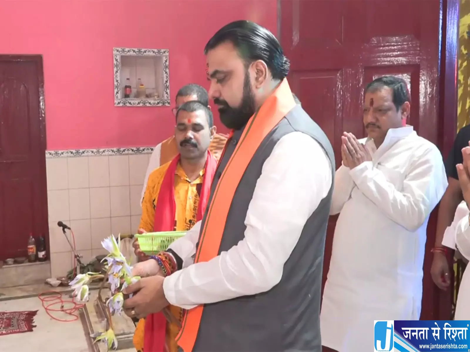 महानवमी पर CM सम्राट चौधरी ने किया कन्या पूजन महानवमी पर CM सम्राट चौधरी ने किया कन्या पूजन