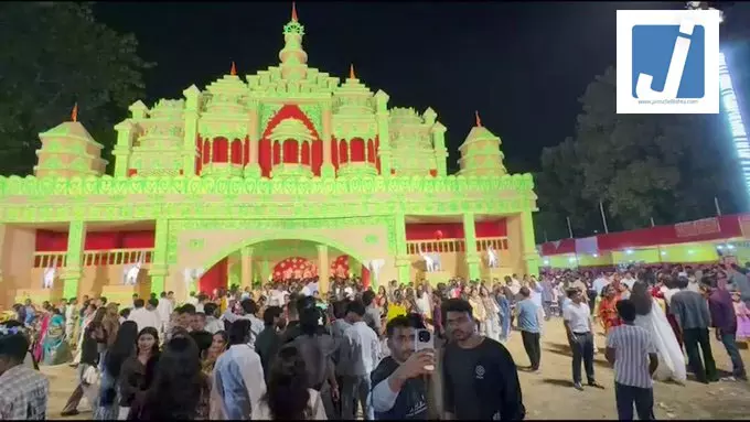 दुर्गा पूजा उत्सव में शामिल हुए राज्यसभा सांसद ताई तागक, देश की सुख-समृद्धि और शांति की कामना की दुर्गा पूजा उत्सव में शामिल हुए राज्यसभा सांसद ताई तागक, देश की सुख-समृद्धि और शांति की कामना की