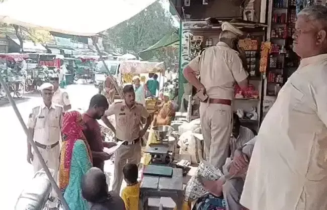 प्रसाद खाने के बाद बच्चियों की हालत बिगड़ी, जांच शुरू प्रसाद खाने के बाद बच्चियों की हालत बिगड़ी, जांच शुरू