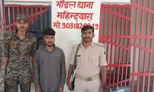 दुर्गा पूजा मेले में गुंडागर्दी, 50 हजार की रंगदारी नहीं देने पर दुकानदार पर पिस्टल से हमला