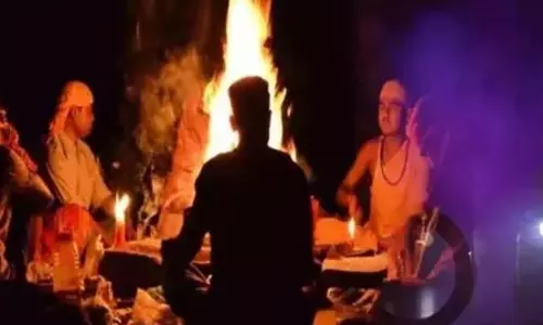 दुर्गा अष्टमी की रात डबल मर्डर से सनसनी, पत्नी की हत्या कर सिर मंदिर में रखा दुर्गा अष्टमी की रात डबल मर्डर से सनसनी, पत्नी की हत्या कर सिर मंदिर में रखा