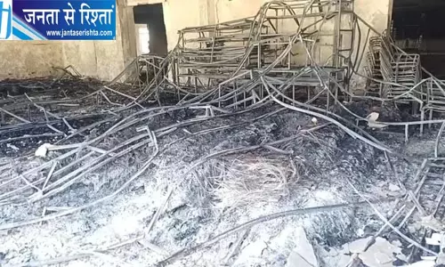 दशहरे के दिन मैरिज पैलेस में भीषण आग, करोड़ों का फर्नीचर और कीमती सामान जलकर राख