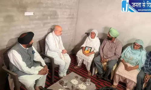 विक्रमजीत के घर पहुंचे अमित शाह