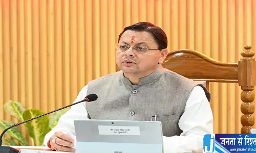 महा नवमी पर CM धामी ने किया कन्या पूजन मां दुर्गा से मांगा आशीर्वाद