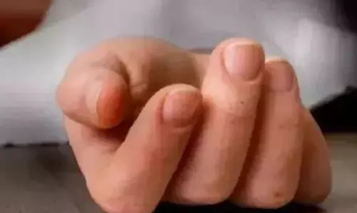 दो बच्चों की मां की संदिग्ध मौत से सनसनी, मायके वालों ने जताई हत्या की आशंका दो बच्चों की मां की संदिग्ध मौत से सनसनी, मायके वालों ने जताई हत्या की आशंका
