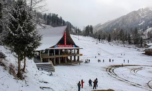 हिमाचल में मौसम का मिजाज बदला, तापमान में गिरावट