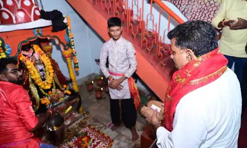 महाअष्टमी पर उप मुख्यमंत्री विजय शर्मा ने किए मां दंतेश्वरी के दर्शन महाअष्टमी पर उप मुख्यमंत्री विजय शर्मा ने किए मां दंतेश्वरी के दर्शन