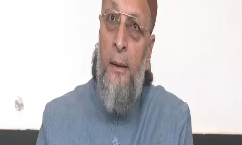 दिल्ली की रेस कोर्स मस्जिद पर संकट, ओवैसी ने उठाई आवाज दिल्ली की रेस कोर्स मस्जिद पर संकट, ओवैसी ने उठाई आवाज