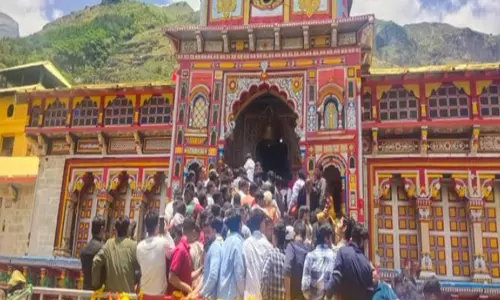 बद्रीनाथ धाम के कपाट बंद होने की तारीख तय 16 नवंबर को अंतिम दर्शन बद्रीनाथ धाम के कपाट बंद होने की तारीख तय 16 नवंबर को अंतिम दर्शन