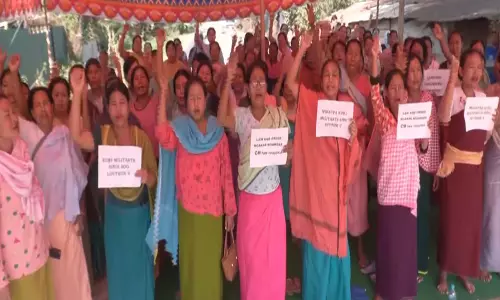 मणिपुर में फिर भड़की हिंसा CM समेत चार नेताओं के पुतले फूंके