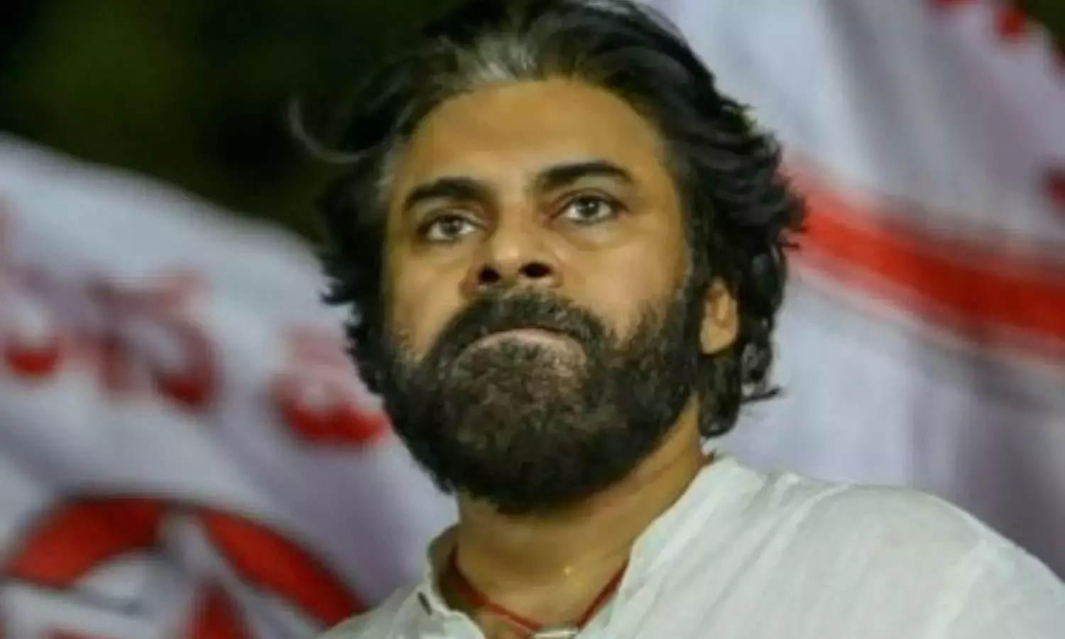 पवन कल्याण ने सड़क को नुकसान पहुंचाने के लिए YSRCP नेता के खिलाफ गैर-जमानती मामला दर्ज करने का आदेश दिया
