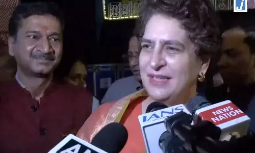 दशहरे पर प्रियंका गांधी का बड़ा बयान, आज भी जिंदा है रावण, जनता झेल रही महंगाई की मार