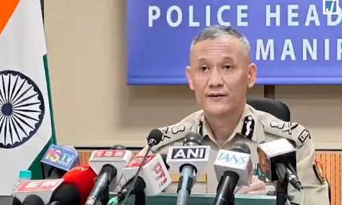 सुरक्षाबलों की बड़ी कार्रवाई, हथियारों और विस्फोटकों का जखीरा बरामद, तीन आरोपी गिरफ्तार