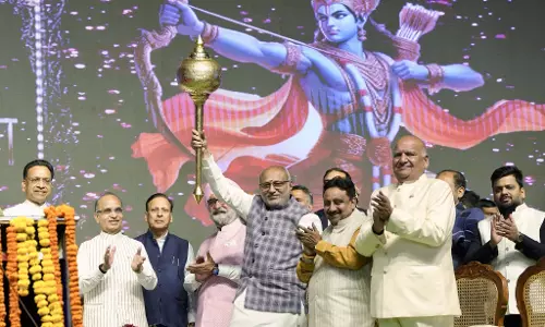दशहरे पर मंत्री जी का जोशीला डांस, हाथ में गदा लेकर जमकर नाचे, VIDEO वायरल