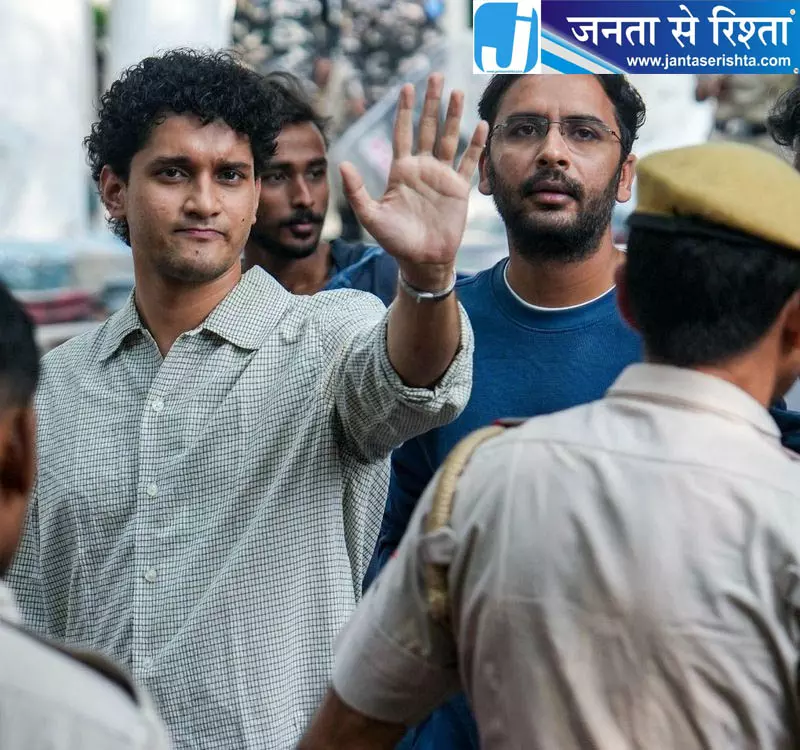 सीजेपी नेताओं दास और रांका की न्यायिक हिरासत दो दिन बढ़ी सीजेपी नेताओं दास और रांका की न्यायिक हिरासत दो दिन बढ़ी