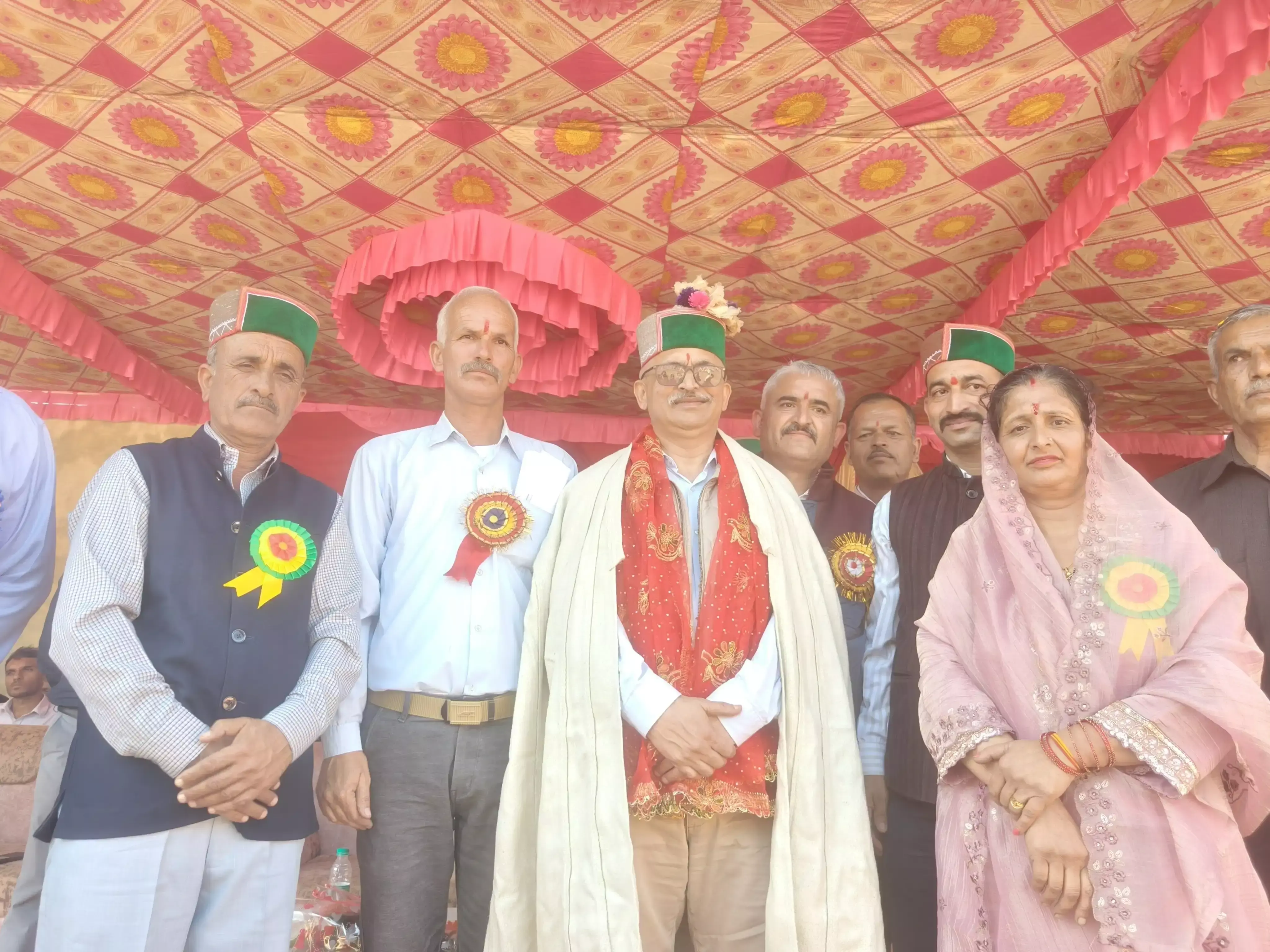 नवमी के अवसर पर मां बाला सुंदरी मंदिर में धार्मिक मेले का आयोजन नवमी के अवसर पर मां बाला सुंदरी मंदिर में धार्मिक मेले का आयोजन