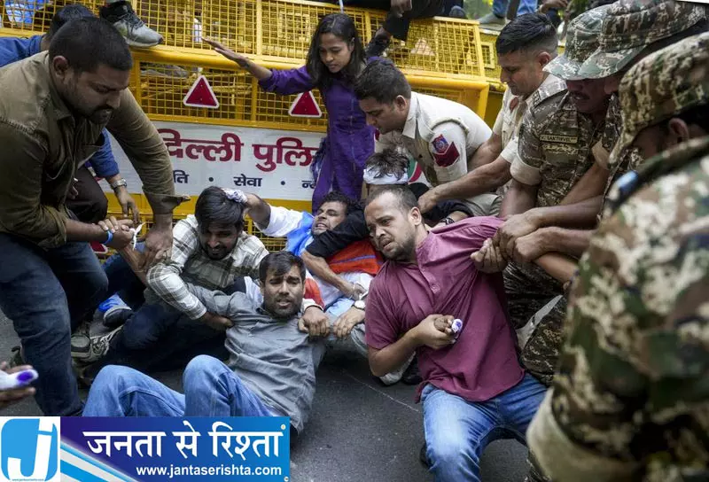 भारत को अराजकता से बचाने की अपील, 400 शिक्षाविदों ने किए हस्ताक्षर भारत को अराजकता से बचाने की अपील, 400 शिक्षाविदों ने किए हस्ताक्षर
