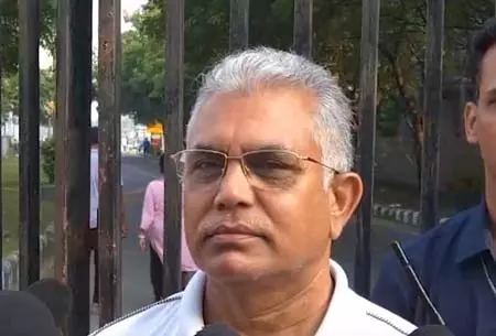दिलीप घोष का राहुल गांधी पर तंज, बोले- अब तक नहीं कही कोई समझदारी भरी बात दिलीप घोष का राहुल गांधी पर तंज, बोले- अब तक नहीं कही कोई समझदारी भरी बात