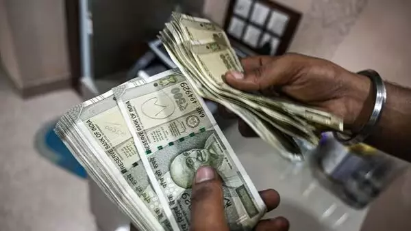 महंगाई भत्ता बढ़ा, अक्टूबर की सैलरी में होगा भुगतान महंगाई भत्ता बढ़ा, अक्टूबर की सैलरी में होगा भुगतान