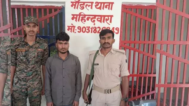 दुर्गा पूजा मेले में गुंडागर्दी, 50 हजार की रंगदारी नहीं देने पर दुकानदार पर पिस्टल से हमला दुर्गा पूजा मेले में गुंडागर्दी, 50 हजार की रंगदारी नहीं देने पर दुकानदार पर पिस्टल से हमला