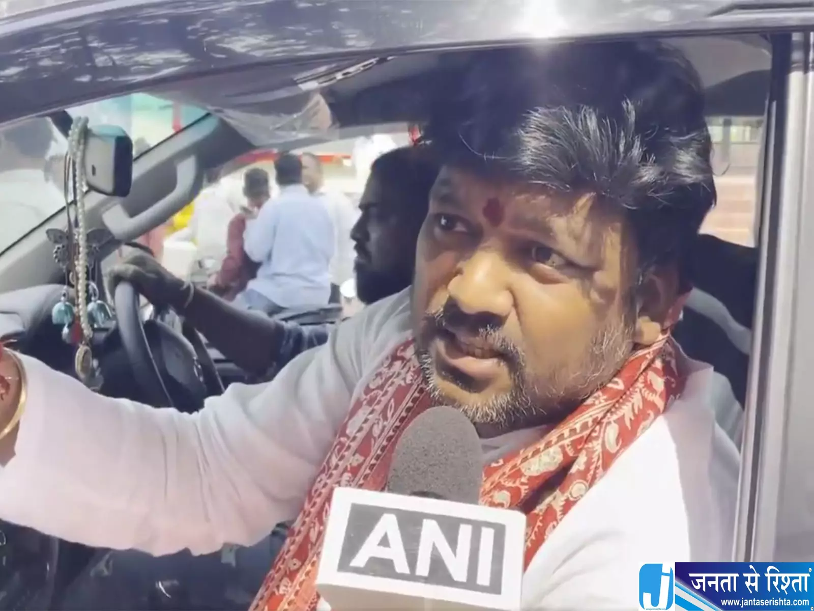 हैदराबाद में रावण दहन को लेकर कांग्रेस BRS कार्यकर्ताओं में झड़प हैदराबाद में रावण दहन को लेकर कांग्रेस BRS कार्यकर्ताओं में झड़प