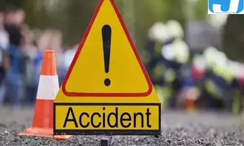 मेला देखकर लौट रहे छात्रों की बाइक दुर्घटनाग्रस्त, दो की मौत और तीन घायल मेला देखकर लौट रहे छात्रों की बाइक दुर्घटनाग्रस्त, दो की मौत और तीन घायल