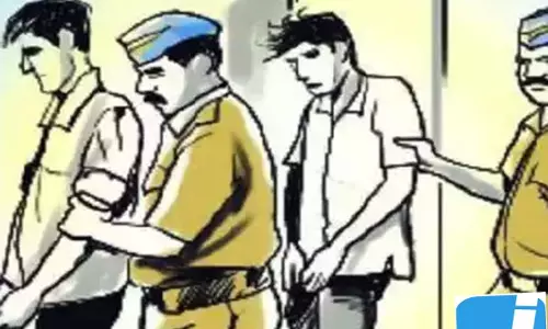 बेटे की नौकरी नहीं लगी तो मांगे रुपये, विवाद में निगम कर्मचारी पर धारदार हथियार से हमला