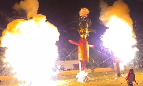 विजयादशमी पर कठुआ में रावण दहन, बड़ी संख्या में जुटे लोग